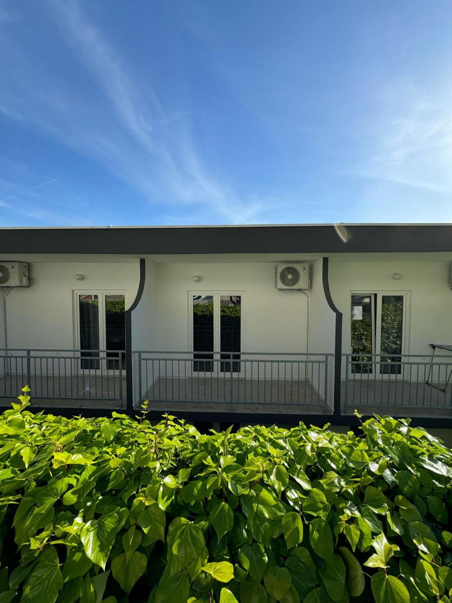 Villa Simovic Apartments Baška Voda Kültér fotó